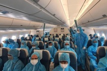 Hết vụ Việt Á đến bay "giải cứu": Sao có thể "ăn" và nuốt trôi cho nổi?!