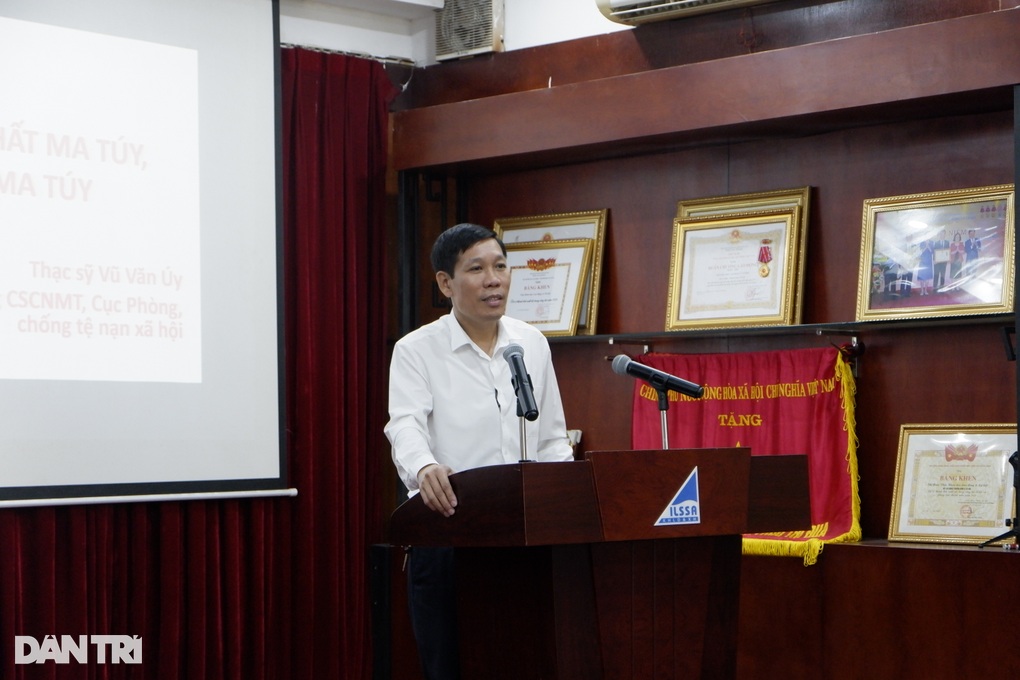Tuổi trẻ Bộ LĐ-TBXH học cách ứng dụng trí tuệ nhân tạo trong công vụ - 2 Tuổi trẻ Bộ LĐ-TBXH học cách ứng dụng trí tuệ nhân tạo trong công vụ - 2