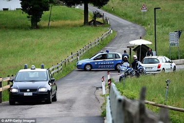 Hai tuyển thủ Đức gặp tai nạn xe hơi trước thềm World Cup