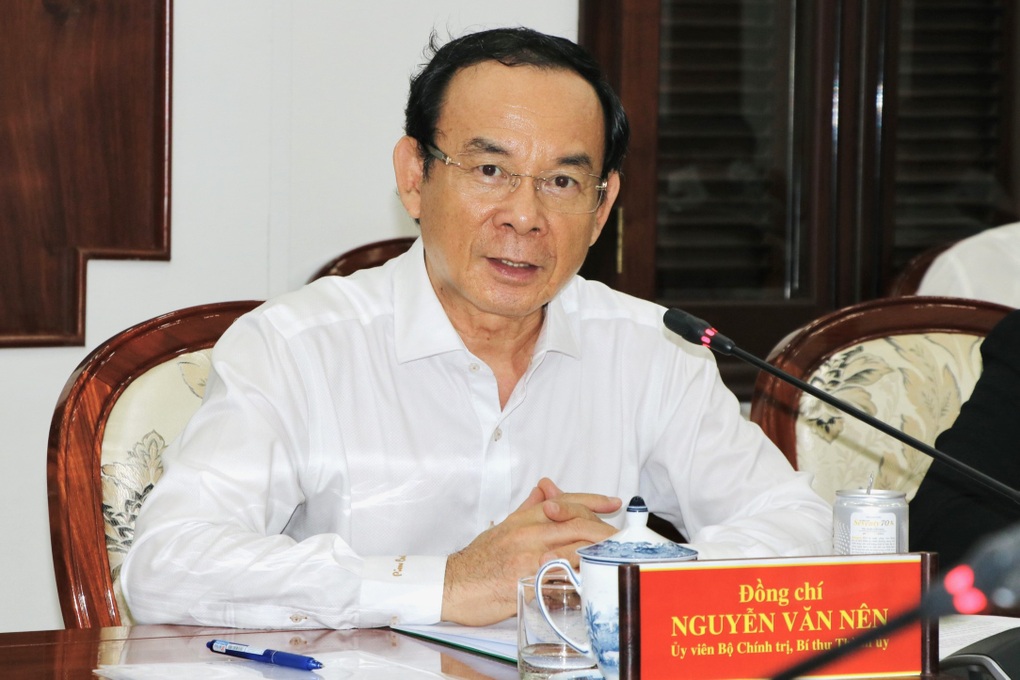 Bí thư Nên đặt mốc thời gian cho dự án cải tạo đường Thái Văn Lung - 1 Bí thư Nên đặt mốc thời gian cho dự án cải tạo đường Thái Văn Lung - 1