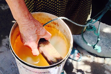 Cuộc sống khốn đốn vì thiếu nước sạch