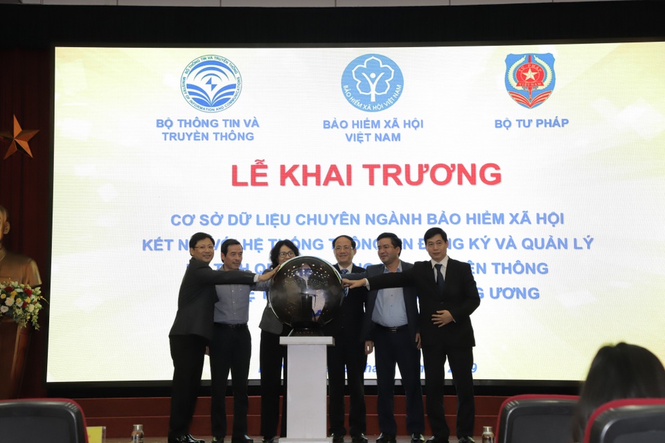 Kết nối cơ sở dữ liệu liên thông khai sinh, cấp thẻ BHYT cho trẻ dưới 6 tuổi - 1 Kết nối cơ sở dữ liệu liên thông khai sinh, cấp thẻ BHYT cho trẻ dưới 6 tuổi - 1