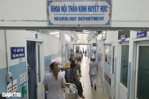 Người đàn ông ngộ độc botulinum sau khi ăn mắm hiện ra sao?