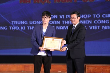 Bộ GD&ĐT trao 136 giải thưởng cuộc thi KHKT quốc gia khu vực phía Bắc