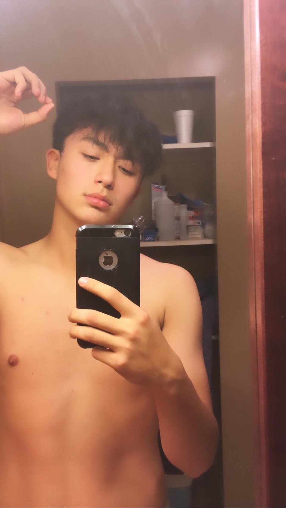 Nam thần 16 tuổi mang dòng máu Việt - Úc, cao gần 2m và giỏi thể thao - 5 Nam thần 16 tuổi mang dòng máu Việt - Úc, cao gần 2m và giỏi thể thao - 5