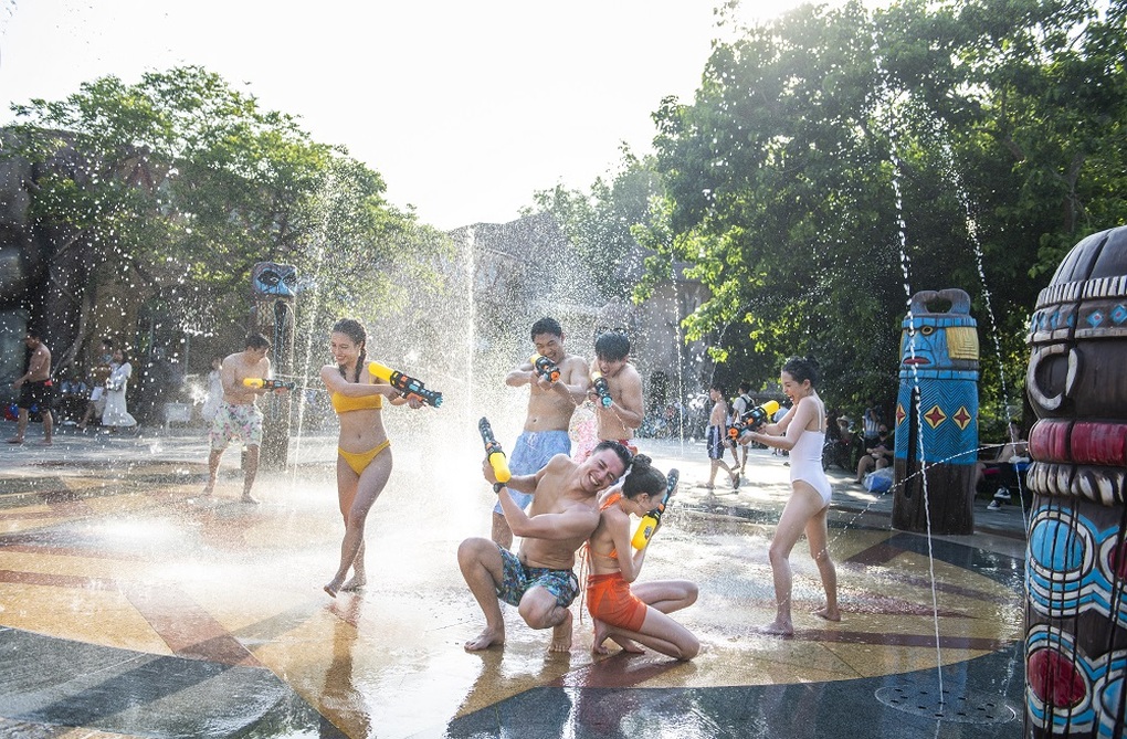 Phiêu lưu thế giới cùng VinWonders Nha Trang với rạp phim bay mới ra mắt - 8 Phiêu lưu thế giới cùng VinWonders Nha Trang với rạp phim bay mới ra mắt - 8