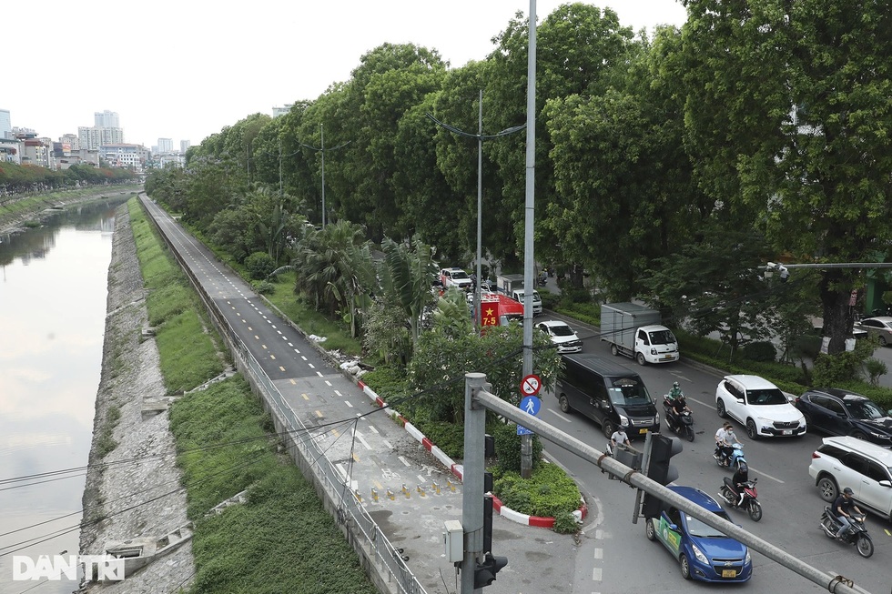 Đường Láng ở Hà Nội có cần mở rộng gấp đôi?