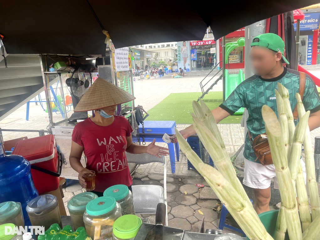Bán nghìn cốc nước ngày nóng, chủ quán ở Hà Nội kiếm 50 triệu đồng/tháng - 8 Bán nghìn cốc nước ngày nóng, chủ quán ở Hà Nội kiếm 50 triệu đồng/tháng - 8