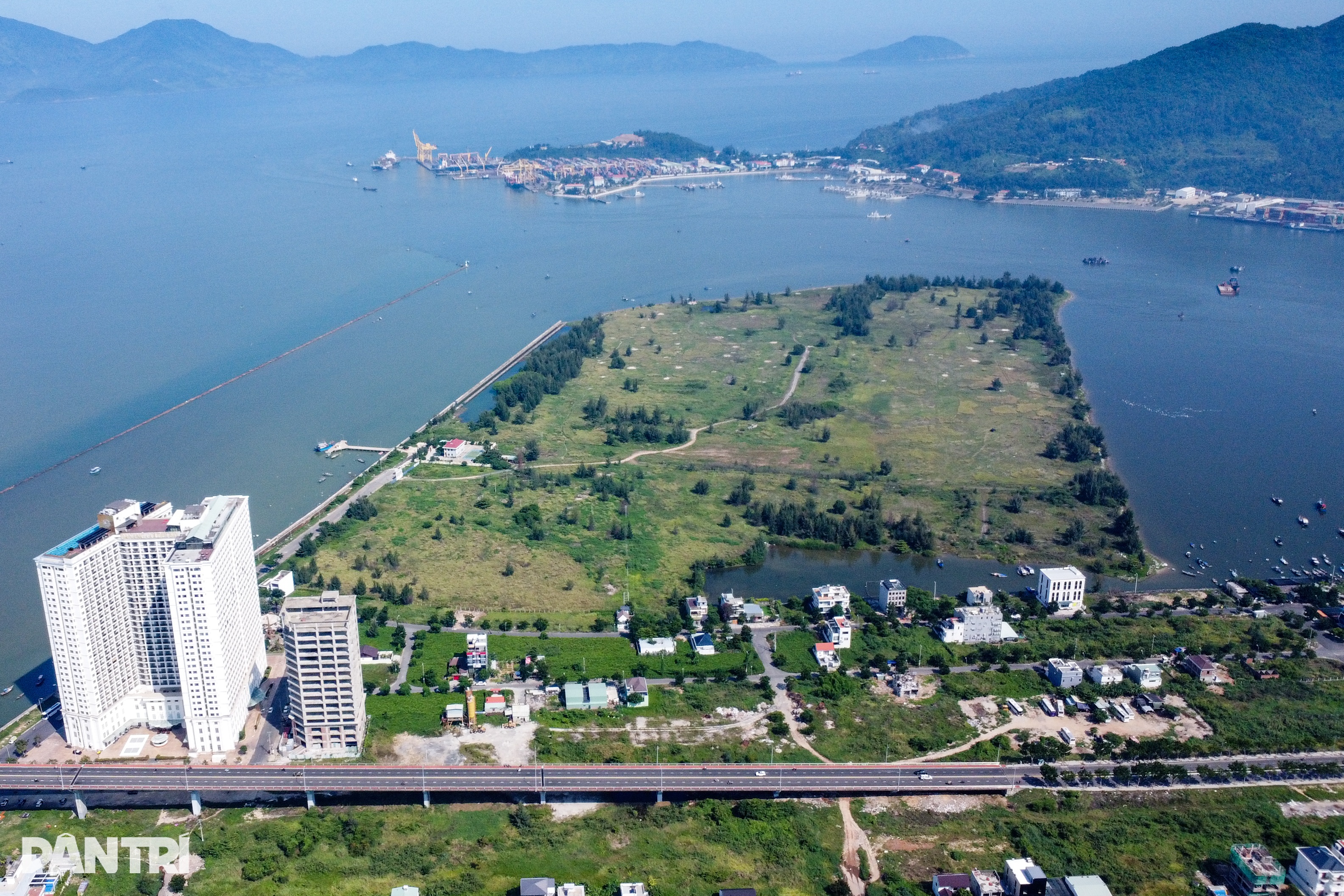 Aktuální stav projektu superměsta v Da Nangu v hodnotě téměř 11 500 miliard VND - 1 Hiện trạng siêu dự án khu đô thị gần 11.500 tỷ đồng ở Đà Nẵng - 1