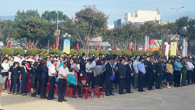 Các đại biểu tham dự Lễ phát động tại huyện Lâm Hà