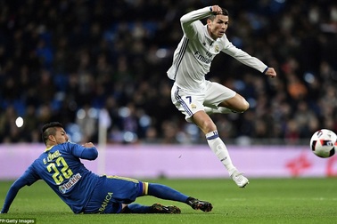 Real Madrid có gượng dậy nổi sau thảm bại trước Barcelona?