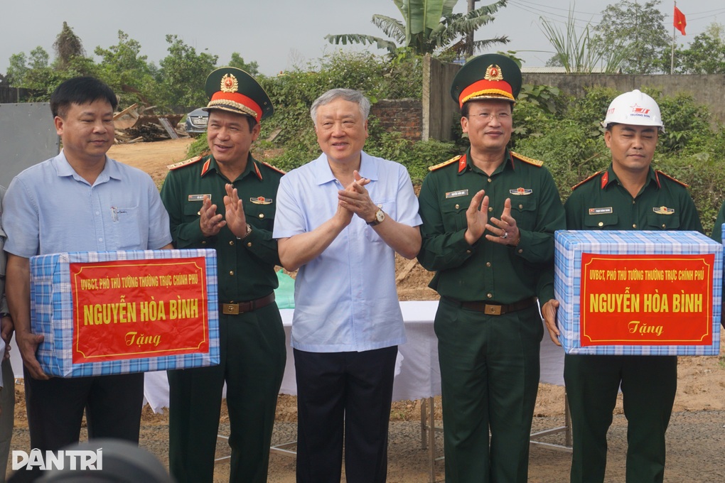 Phó Thủ tướng chỉ đạo Đà Nẵng sớm gỡ vướng cho cao tốc Hòa Liên - Túy Loan - 2 Phó Thủ tướng chỉ đạo Đà Nẵng sớm gỡ vướng cho cao tốc Hòa Liên - Túy Loan - 2