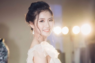 Nhan sắc của Hoa khôi "Gương mặt thương hiệu" ĐH Luật 2018