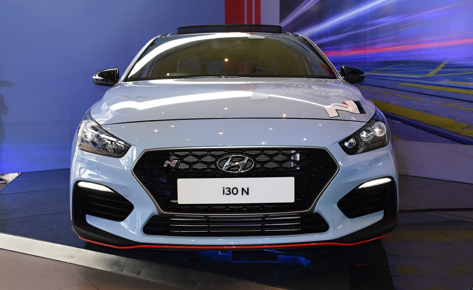 Hyundai làm cao, chỉ bán 20 chiếc i30 N ở Malaysia - 7 Hyundai làm cao, chỉ bán 20 chiếc i30 N ở Malaysia - 7