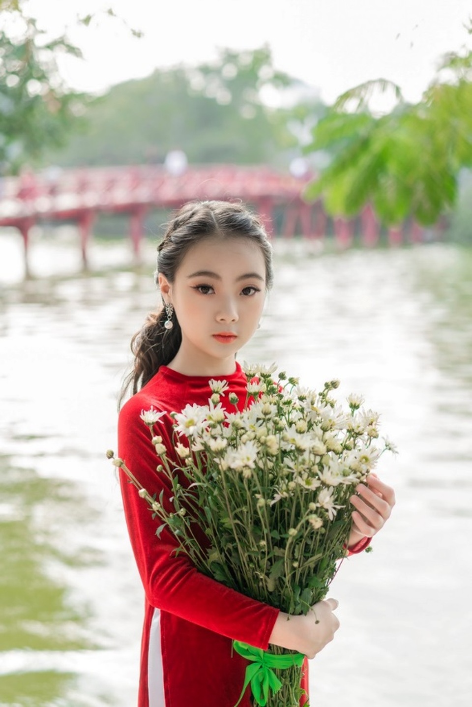 Bé gái 10 tuổi sở hữu nét xinh xắn “gieo thương nhớ” - 1 Bé gái 10 tuổi sở hữu nét xinh xắn “gieo thương nhớ” - 1