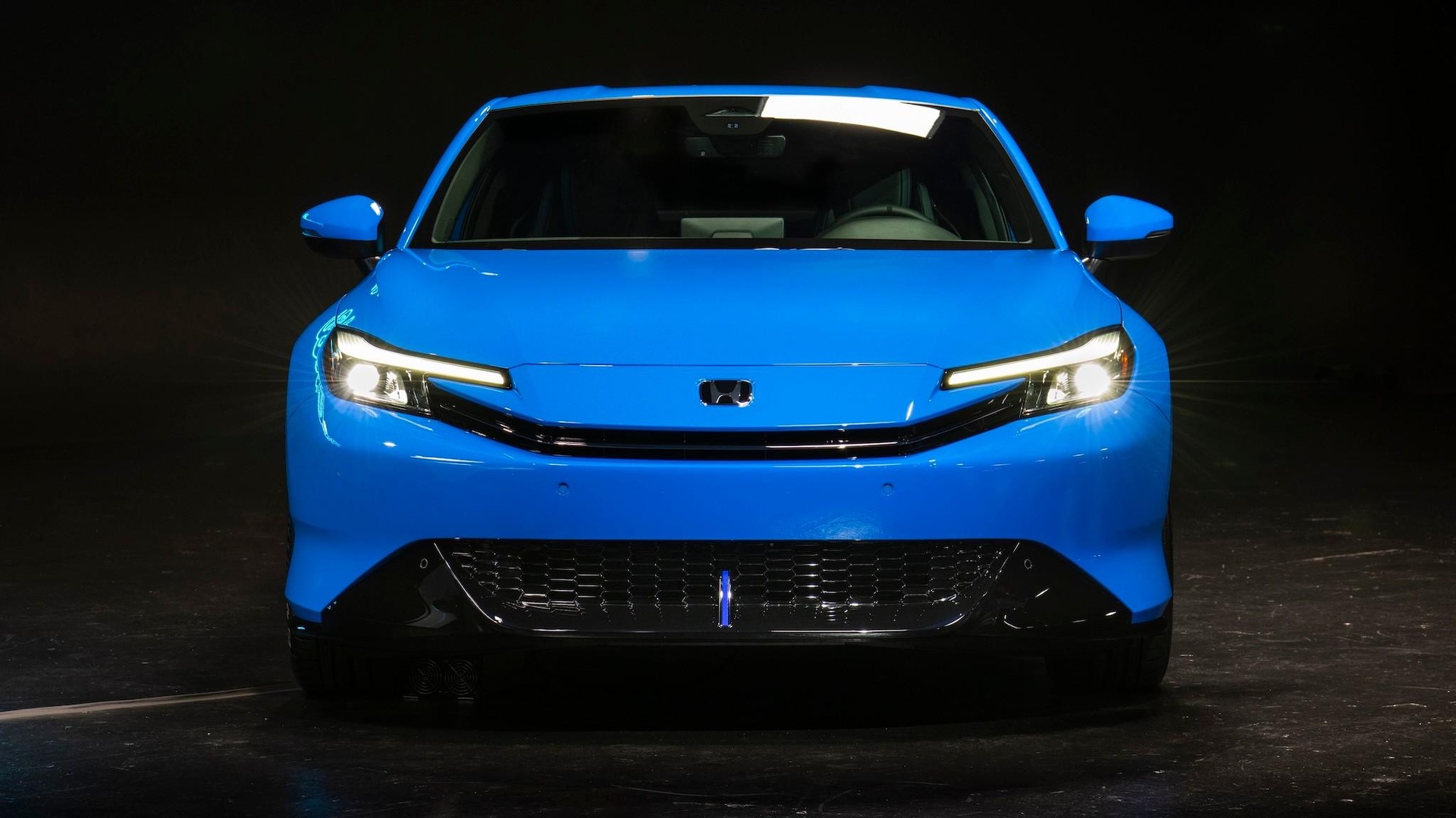 Xe thể thao Honda dùng máy hybrid như Civic RS, đắt hơn cả Civic Type R - 4 Xe thể thao Honda dùng máy hybrid như Civic RS, đắt hơn cả Civic Type R - 4