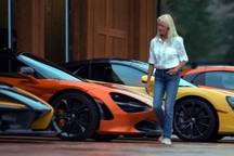 Người phụ nữ giản dị mê sưu tập siêu xe McLaren