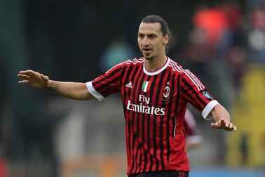 Zlatan Ibrahimovic chính thức rời Milan để gia nhập PSG
