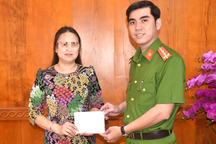 Tìm được nhẫn vàng và bạch kim trị giá hơn 700 triệu đồng trong đống rác