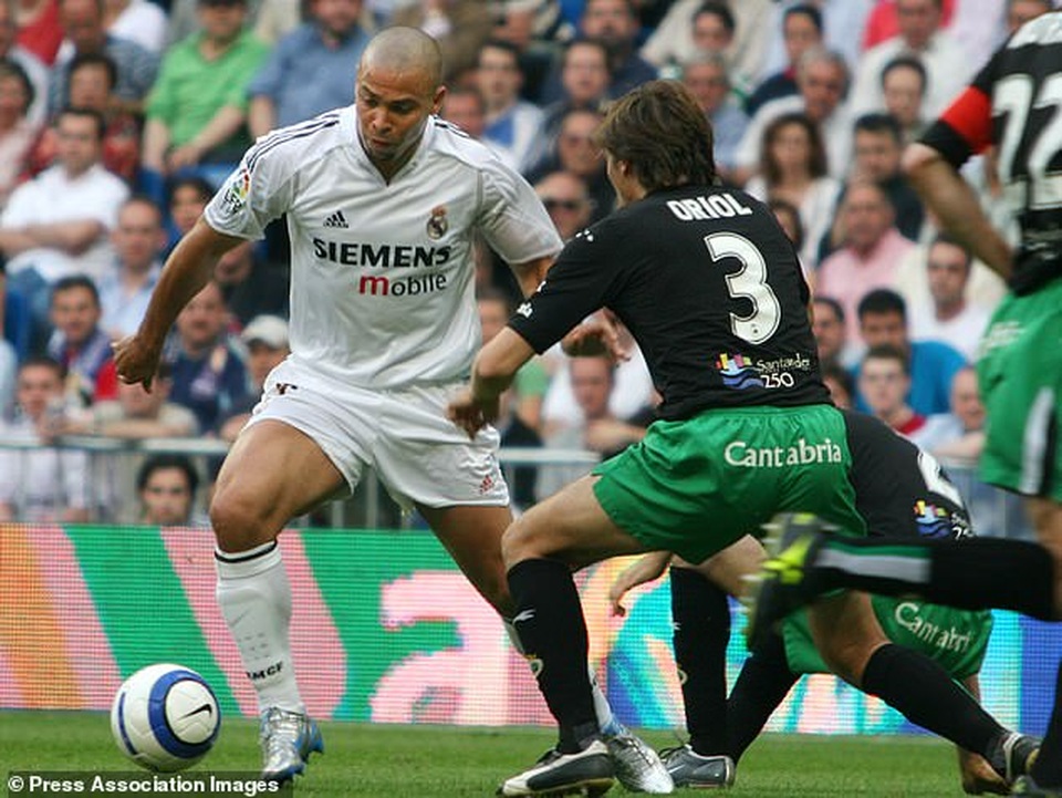 Capello tiết lộ lý do bán Ronaldo chỉ sau 6 tháng tiếp quản Real Madrid - 3 Capello tiết lộ lý do bán Ronaldo chỉ sau 6 tháng tiếp quản Real Madrid - 3