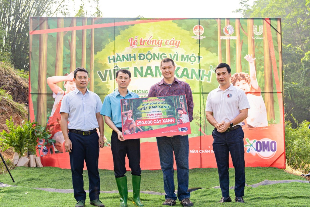 Unilever và chiến dịch Hành động vì một Việt Nam Xanh, gieo mầm những khu đất trống - 1 Unilever và chiến dịch Hành động vì một Việt Nam Xanh, gieo mầm những khu đất trống - 1