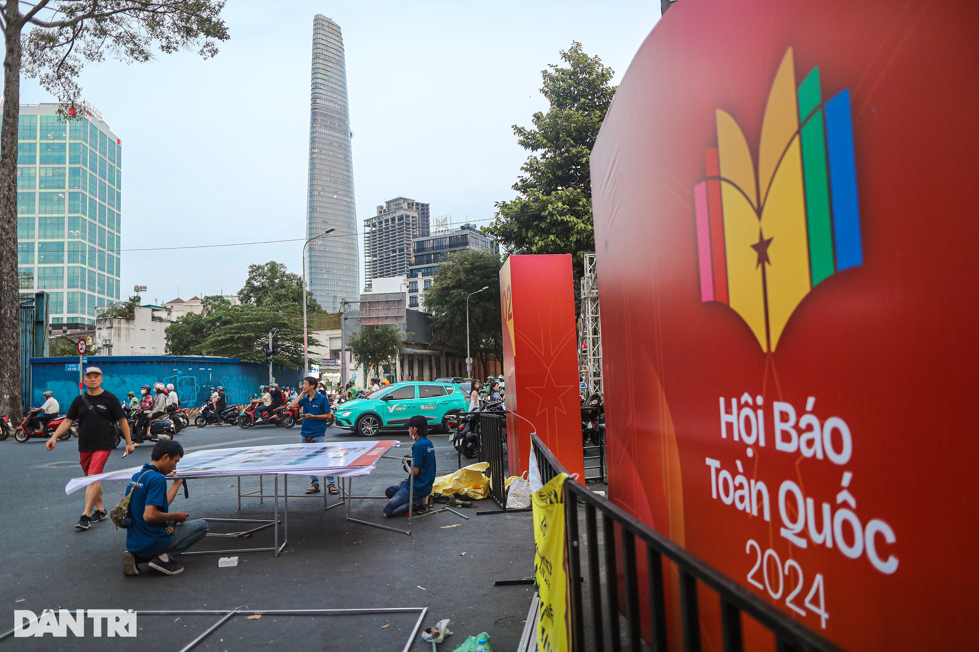 Báo Dân trí tất bật chuẩn bị cho Hội Báo toàn quốc 2024 - 1 Báo Dân trí tất bật chuẩn bị cho Hội Báo toàn quốc 2024 - 1