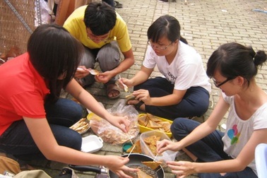 Học sinh TPHCM thi nấu ăn