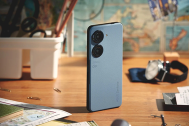 Asus Zenfone 9 trình làng: Cấu hình mạnh mẽ trong thiết kế nhỏ gọn