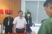 Bắt nguyên Hiệu trưởng Trường ĐH Đồng Nai