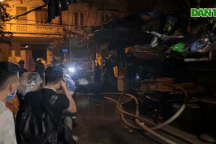 5 giờ chạy đua cứu người mắc kẹt trong vụ cháy chung cư mini ở Hà Nội