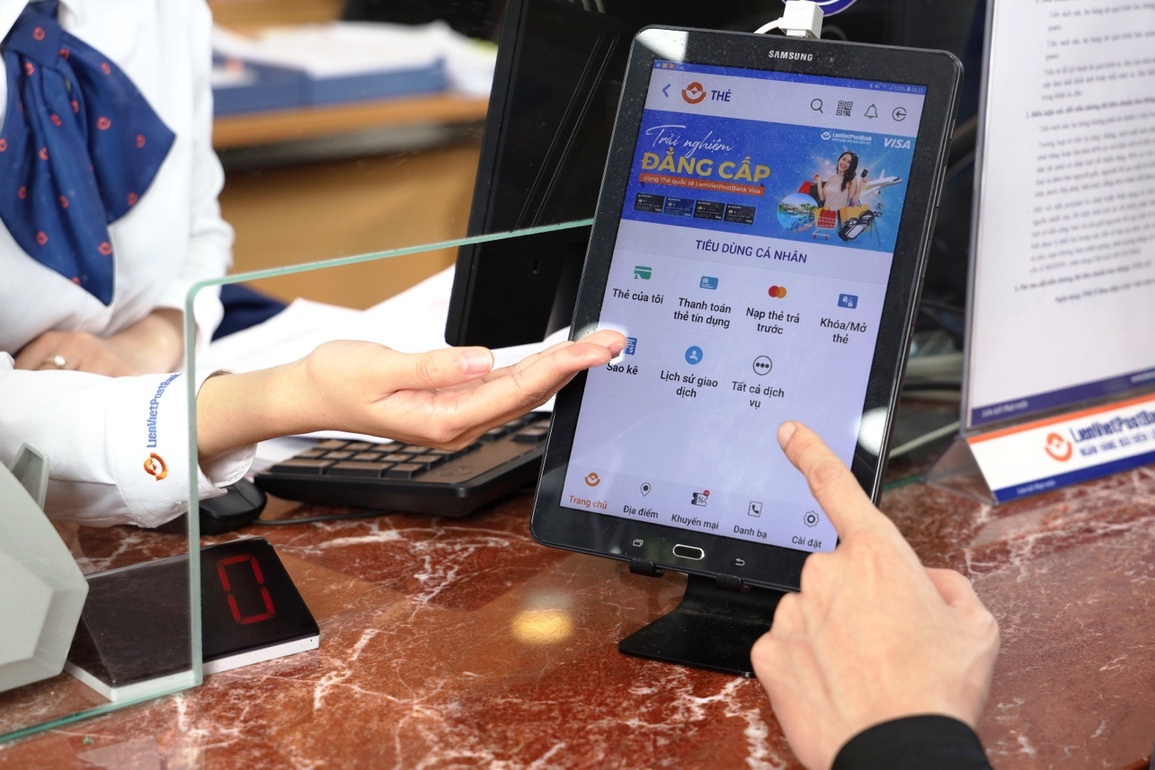 Săn tệp khách hàng riêng biệt, LienVietPostBank tăng tốc số hóa, chạy đua bán lẻ - 2 Săn tệp khách hàng riêng biệt, LienVietPostBank tăng tốc số hóa, chạy đua bán lẻ - 2