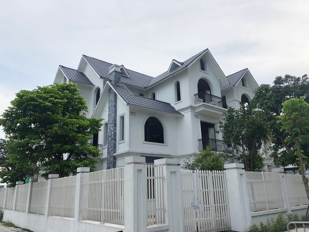 Nữ đại gia Hải Phòng suýt mất nhà và siêu xe vì tin lời phi công trẻ - 1 Nữ đại gia Hải Phòng suýt mất nhà và siêu xe vì tin lời phi công trẻ - 1
