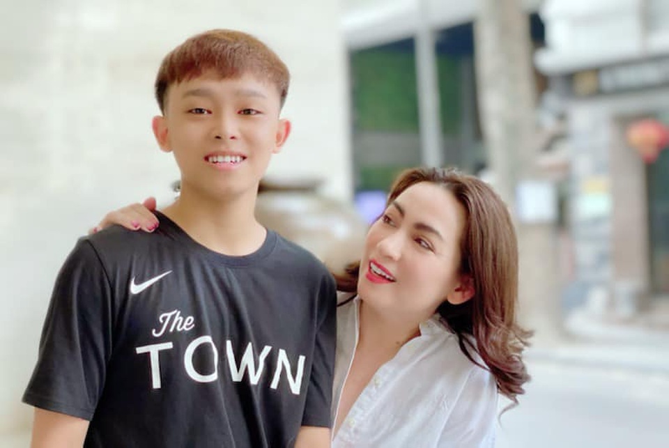 Phi Nhung: Suốt cuộc đời tôi vẫn là mẹ của Hồ Văn Cường - 1 Phi Nhung: Suốt cuộc đời tôi vẫn là mẹ của Hồ Văn Cường - 1