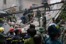 Hiện trường ngổn ngang, đổ nát vụ sập nhà 4 tầng tại Hà Nội