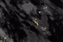 Ấn tượng hàng nghìn tia chớp diễn ra cùng lúc trên bầu trời châu Âu