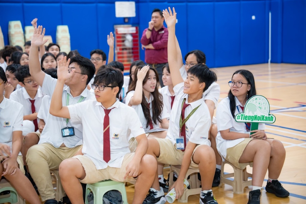 Hàng nghìn học sinh tìm hiểu, đăng ký tham gia cuộc thi Tiếng nói xanh - 2 Hàng nghìn học sinh tìm hiểu, đăng ký tham gia cuộc thi Tiếng nói xanh - 2