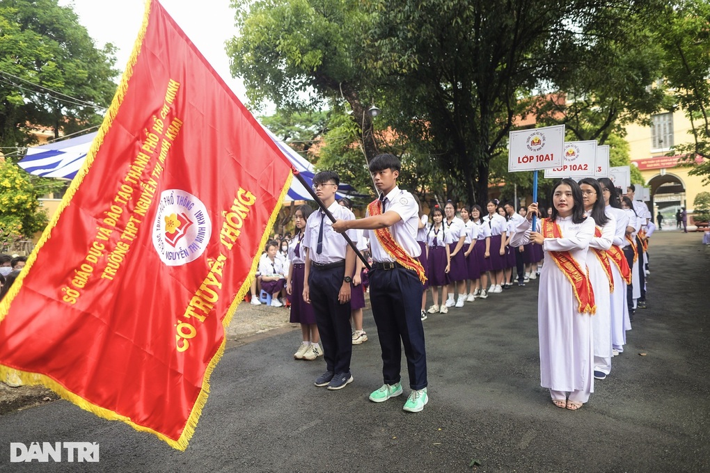 TPHCM kiểm tra chất lượng bữa ăn, điện, nước, cây xanh trong trường học - 1 TPHCM kiểm tra chất lượng bữa ăn, điện, nước, cây xanh trong trường học - 1