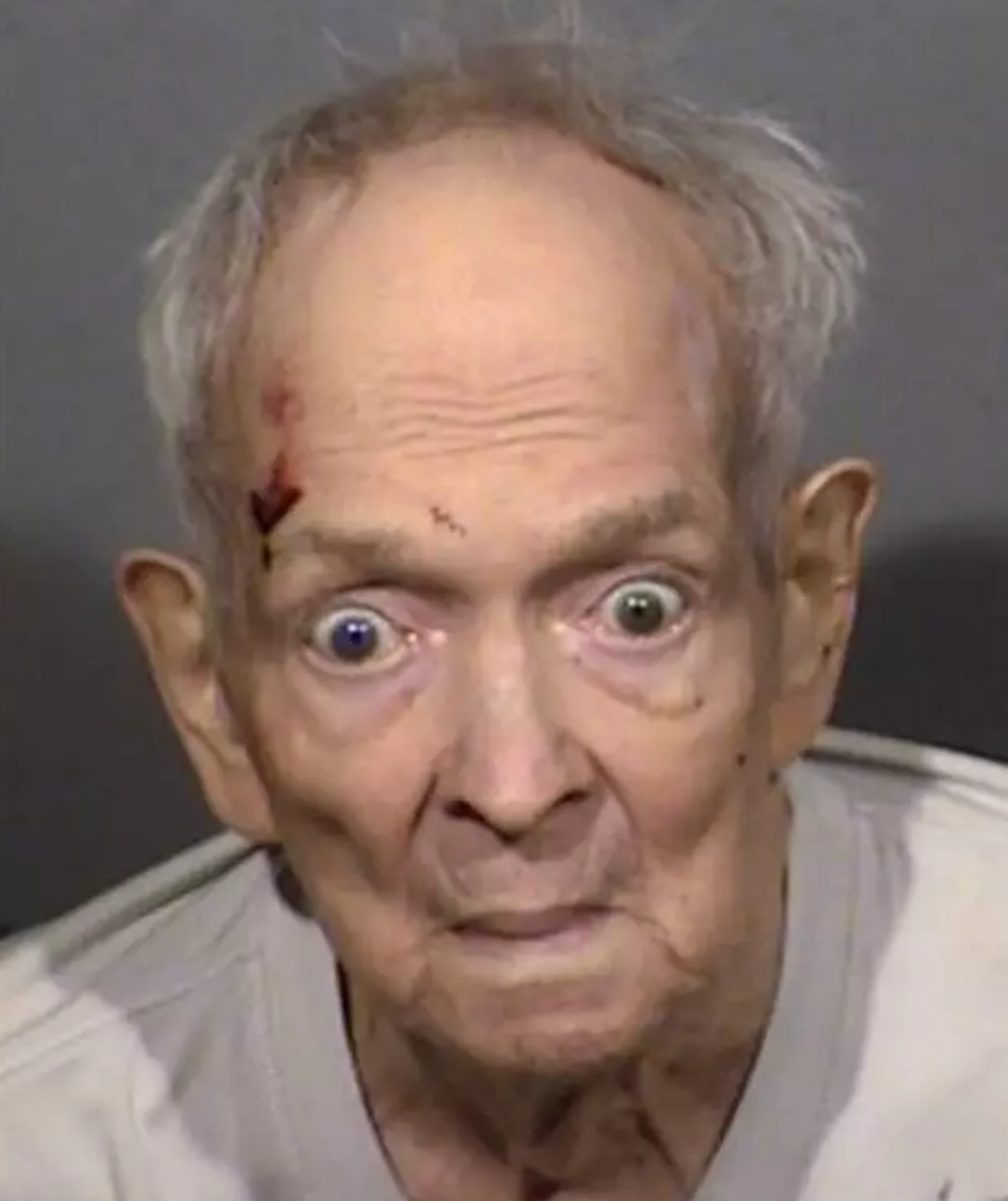 Cụ ông 93 tuổi bắn quản lý chung cư vì để ống nước hỏng - 3