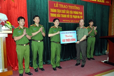 Thưởng nóng lực lượng phá chuyên án ma túy lớn nhất từ trước đến nay