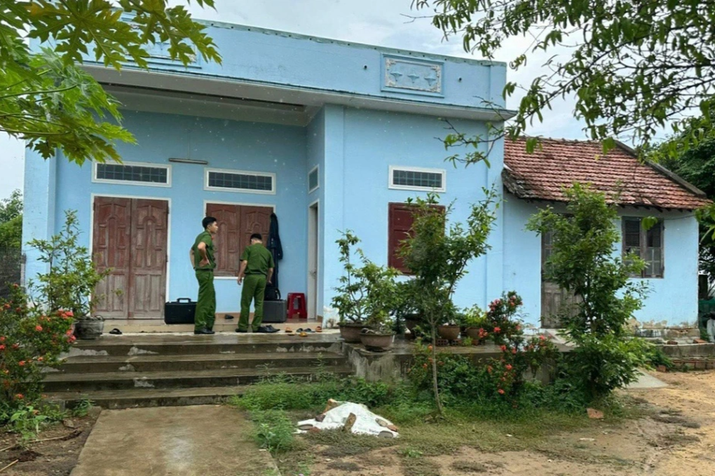 Hơn 140 chỉ vàng bốc hơi khi chủ nhà đi ăn cưới - 1 Hơn 140 chỉ vàng bốc hơi khi chủ nhà đi ăn cưới - 1