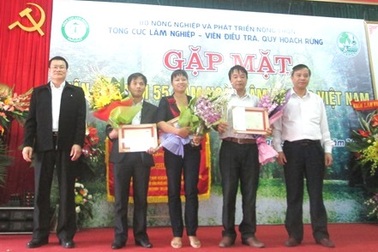 Phát động cuộc thi ảnh "Rừng và con người"