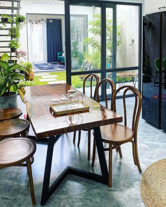 2 năm tiết kiệm 1,9 tỷ để mua đất, xây nhà trong con hẻm nhỏ nằm giữa lòng phố núi của vợ chồng tuổi 28 - Ảnh 9. 2 năm tiết kiệm 1,9 tỷ để mua đất, xây nhà trong con hẻm nhỏ nằm giữa lòng phố núi của vợ chồng tuổi 28 - Ảnh 9.