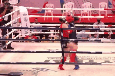 Nữ võ sĩ Việt Nam xuất sắc giành quyền tham dự chung kết Muay Thế giới 2021