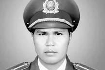 Thăng cấp hàm Thượng úy công an bị đâm tử vong khi làm nhiệm vụ