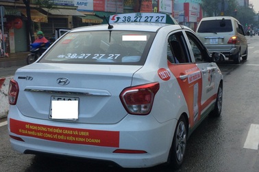 Hiệp hội vận tải Hà Nội kêu cứu thay taxi truyền thống
