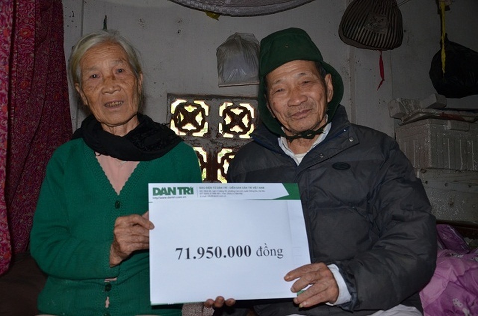 Cụ bà ngót 80 tuổi gánh chồng con được bạn đọc Dân trí giúp đỡ hơn 100 triệu đồng - 5 Cụ bà ngót 80 tuổi gánh chồng con được bạn đọc Dân trí giúp đỡ hơn 100 triệu đồng - 5