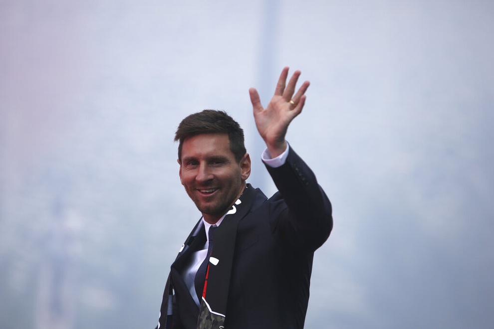 Messi ra mắt người hâm mộ PSG trên sân Parc des Princes - 5 Messi ra mắt người hâm mộ PSG trên sân Parc des Princes - 5