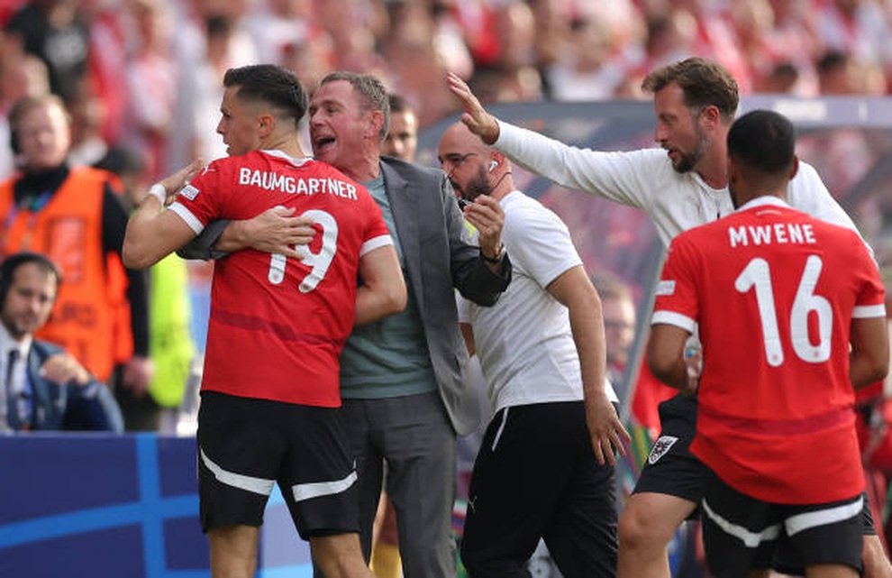 Ronald Koeman thất vọng, HLV tuyển Áo hưng phấn tột cùng - 3 Ronald Koeman thất vọng, HLV tuyển Áo hưng phấn tột cùng - 3