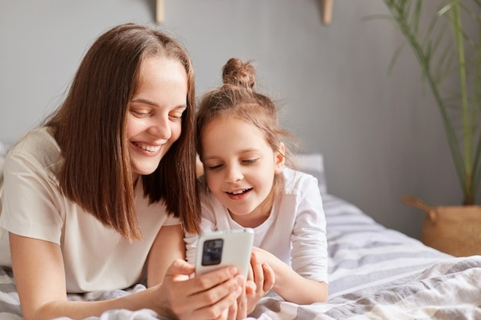 Những tác hại nghiêm trọng khi để trẻ em sử dụng smartphone từ quá sớm - 3 Những tác hại nghiêm trọng khi để trẻ em sử dụng smartphone từ quá sớm - 3
