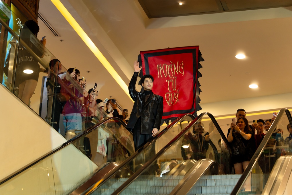 Phản ứng của Diệu Nhi khi Anh Tú Atus đóng cảnh thân mật với bạn diễn nữ - 1 Phản ứng của Diệu Nhi khi Anh Tú Atus đóng cảnh thân mật với bạn diễn nữ - 1